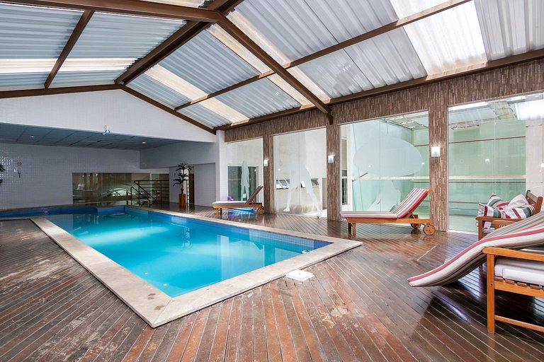 Studio c/ Piscina ao lado da Rua 24 Horas -CON1701