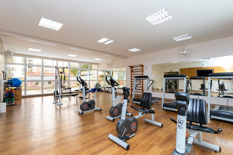 Studio c/ Piscina ao lado da Rua 24 Horas -CON1701