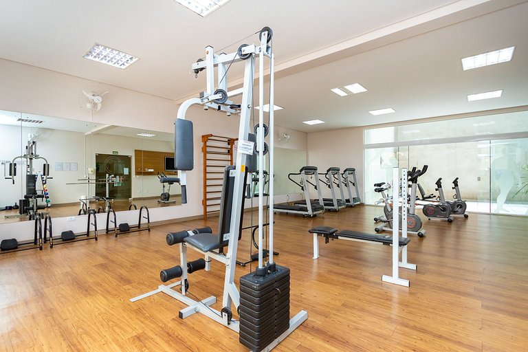 Studio c/ Piscina ao lado da Rua 24 Horas -CON1701