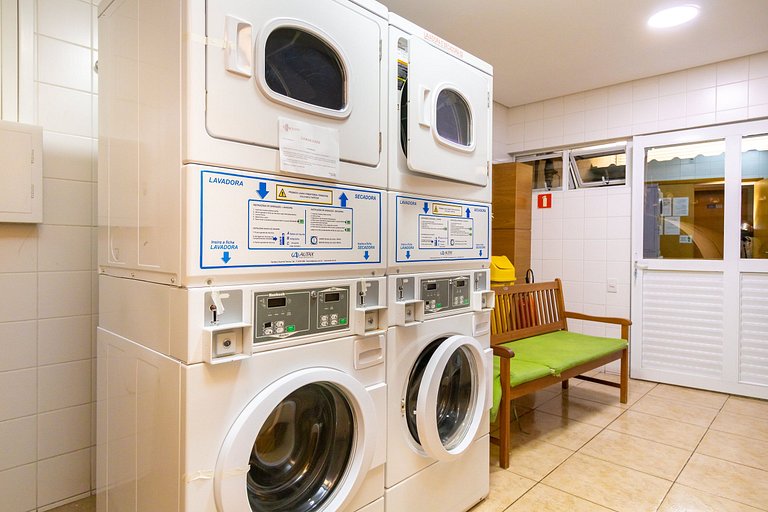 Studio c/ Piscina ao lado da Rua 24 Horas -CON1701