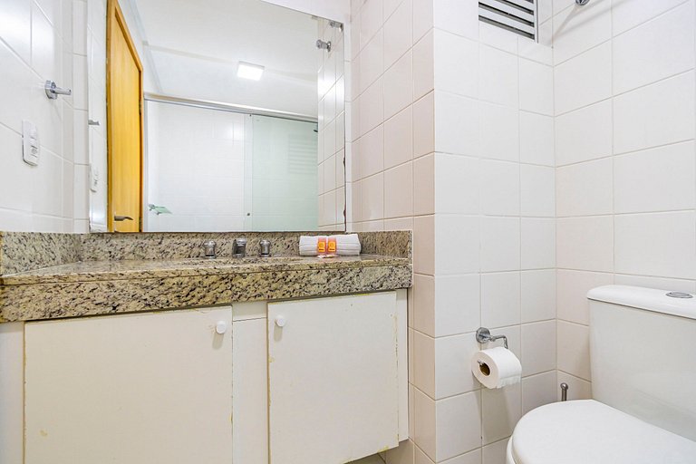 Studio c/ Piscina ao lado da Rua 24 Horas -CON1701