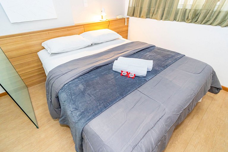 Studio c/ Piscina ao lado da Rua 24 Horas -CON1701