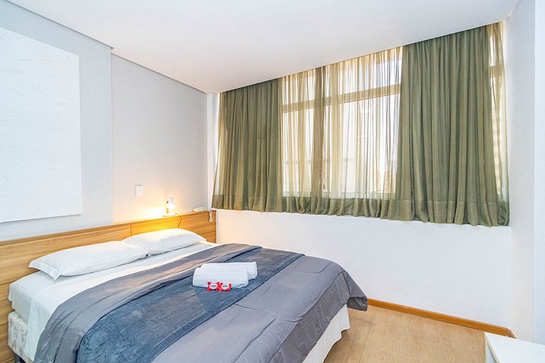 Studio c/ Piscina ao lado da Rua 24 Horas -CON1701