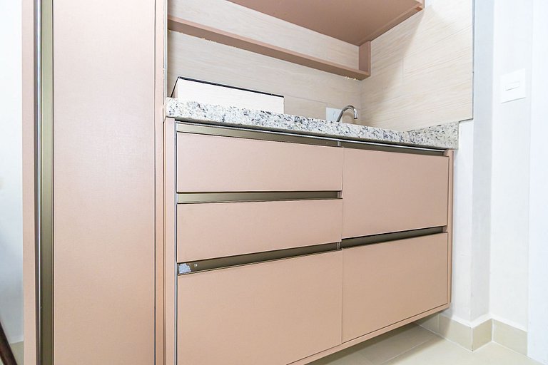 Ap de 1q Super Completo no Bairro Portão -PLU0304