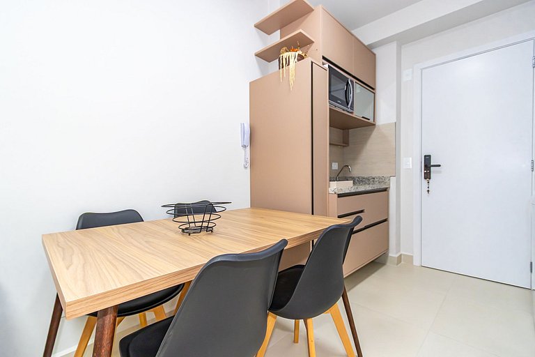 Ap de 1q Super Completo no Bairro Portão -PLU0304