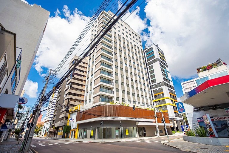 Apartamento Charmoso no Centro de Curitiba-ZIO0406
