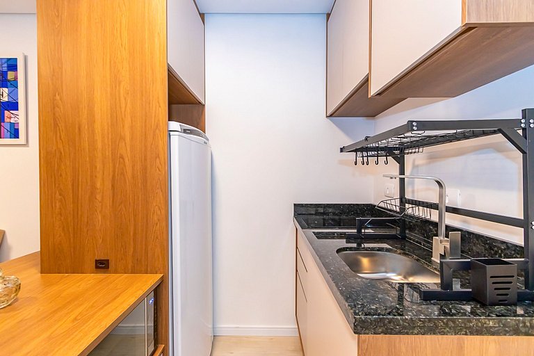 Apartamento Charmoso no Centro de Curitiba-ZIO0406