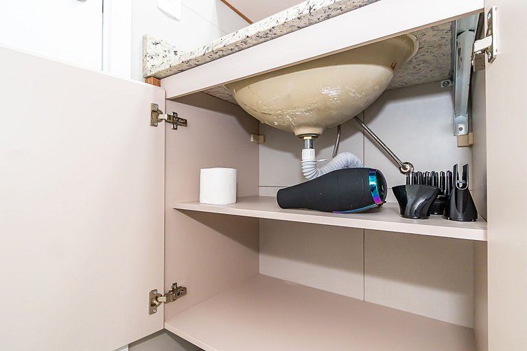 Apartamento Charmoso no Centro de Curitiba-ZIO0406
