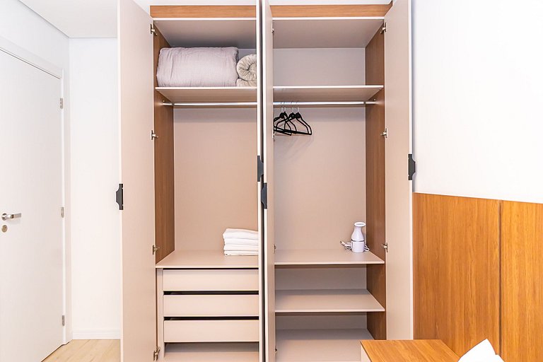 Apartamento Charmoso no Centro de Curitiba-ZIO0406