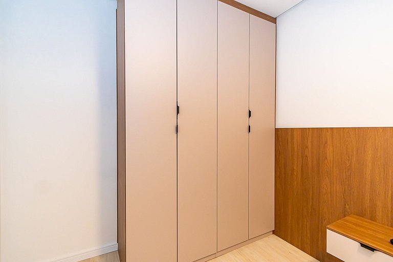 Apartamento Charmoso no Centro de Curitiba-ZIO0406