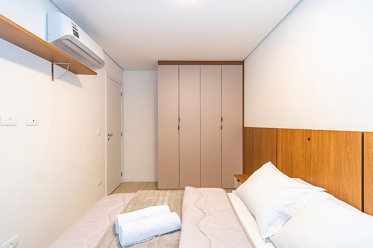 Apartamento Charmoso no Centro de Curitiba-ZIO0406