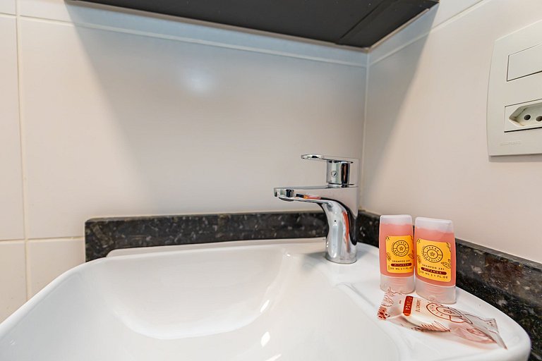 Studio Premium no Centro | c/ garagem - IBI2408