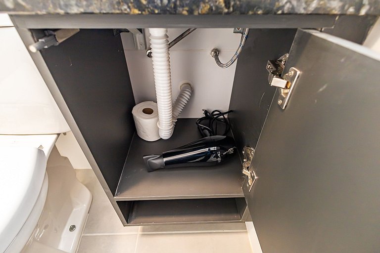 Studio Premium no Centro | c/ garagem - IBI2408