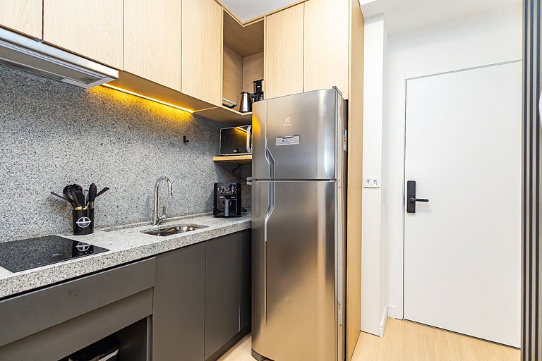 Studio Premium no Centro | c/ garagem - IBI2408