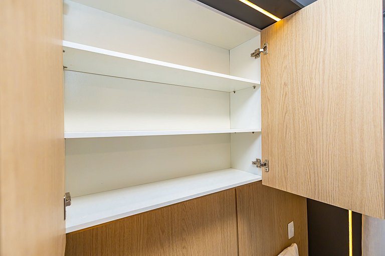 Studio Premium no Centro | c/ garagem - IBI2408