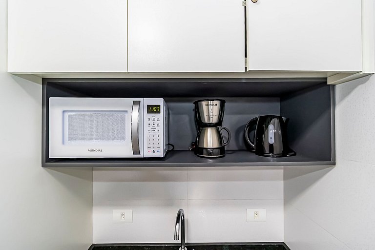 Studio em prédio novo no Água Verde - TFB0032
