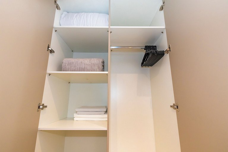 Ap de 1 quarto super completo c/ garagem - ARE0504