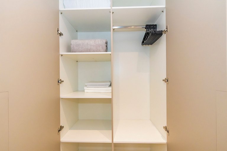 Ap de 1 quarto super completo c/ garagem - ARE0504