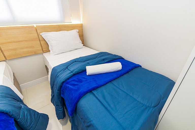 Apto de 2 Quartos no Centro, perto de tudo-CNA0612