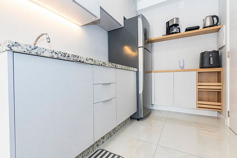 Apto de 2 Quartos no Centro, perto de tudo-CNA0612